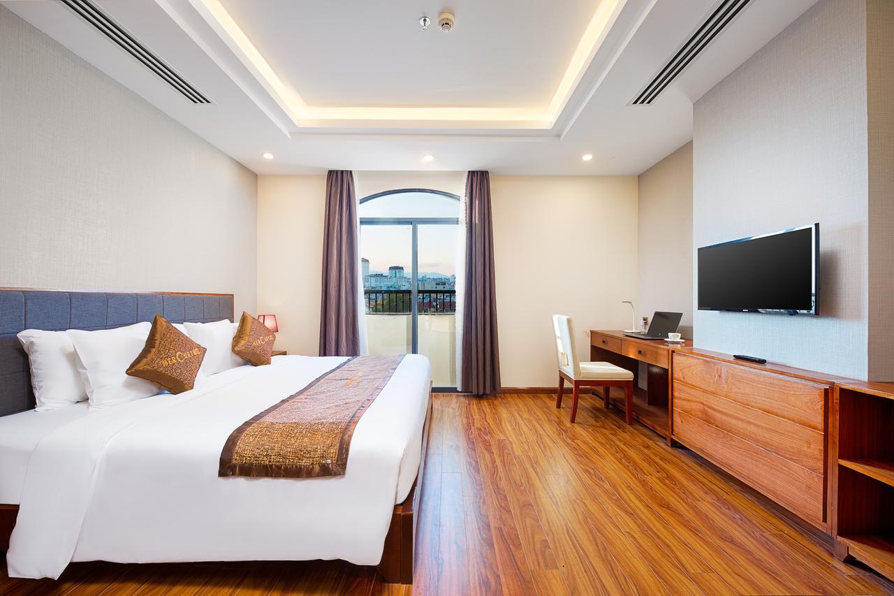Boutique Mercury 3*