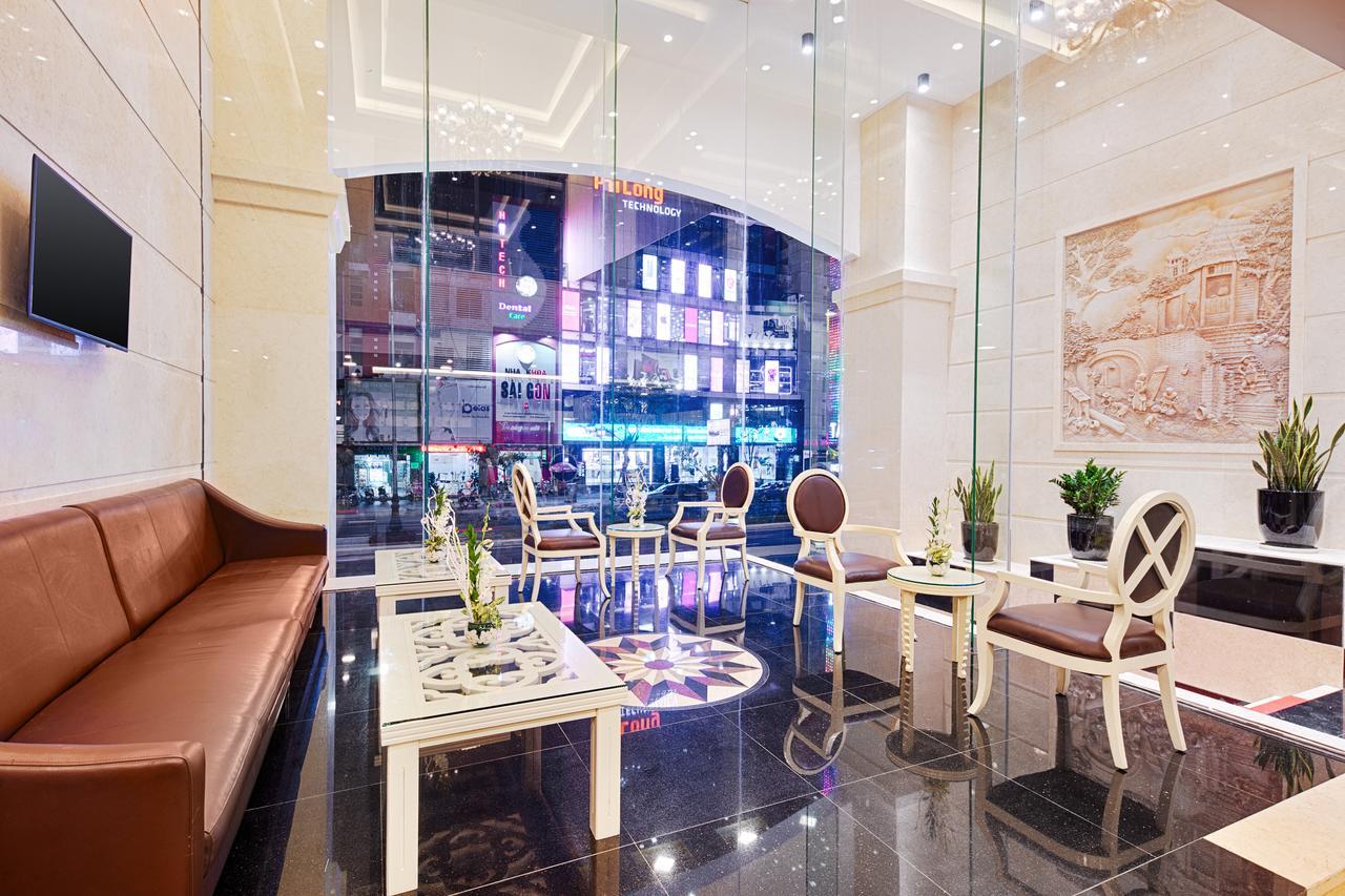 Boutique Mercury 3*